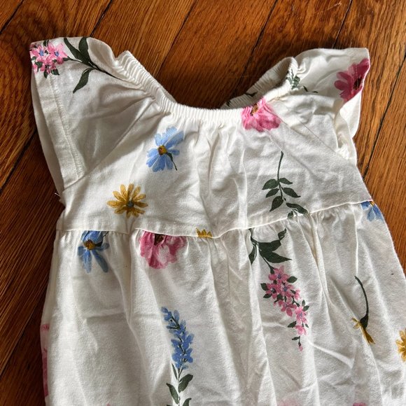 Old Navy floral romper - 3-6 months, NWOT - Picture 3 of 3